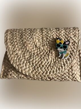 Shiraleah Chicago woven raffia  clutch with dog brouch NWT